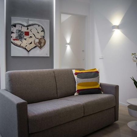 Divina Guesthouse Salerno Esterno foto